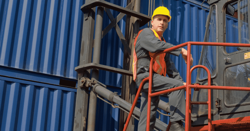 How Container Ship’s Crew Can Help in Preventing Injuries to Stevedores